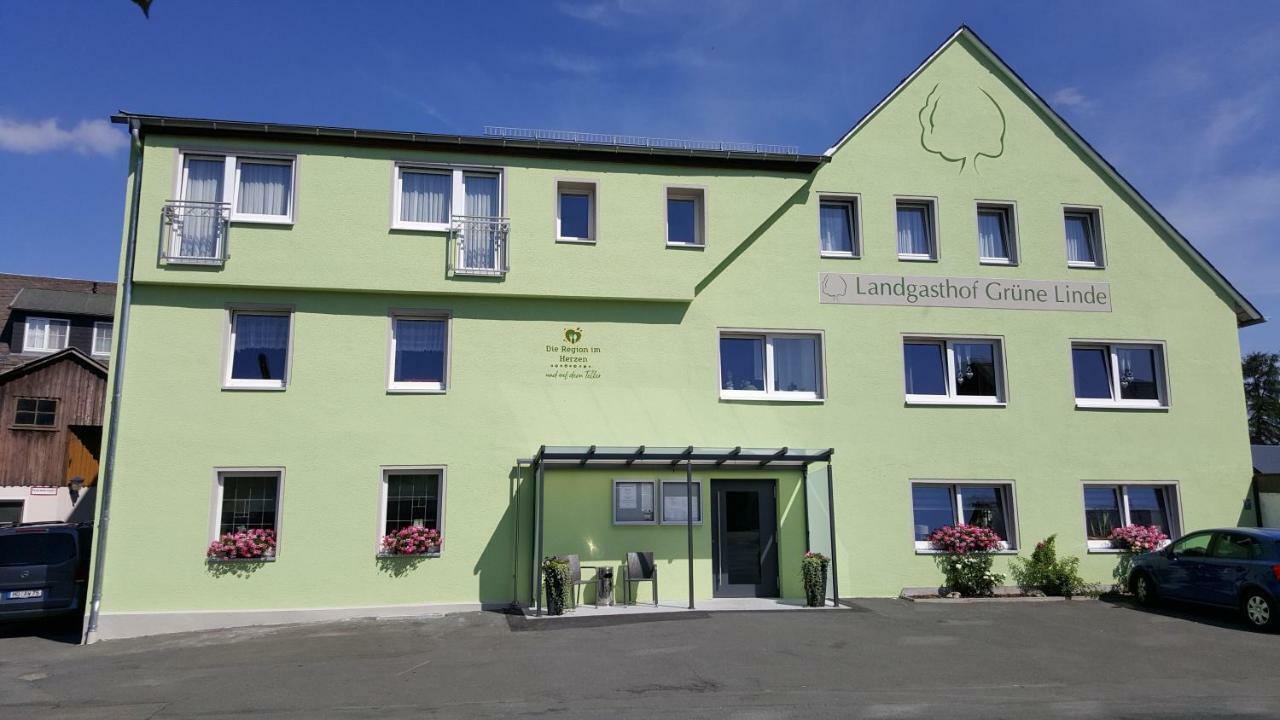 Landgasthof Gruene Linde エクステリア 写真
